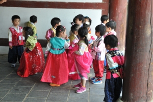 confucian toddlers in hanbok